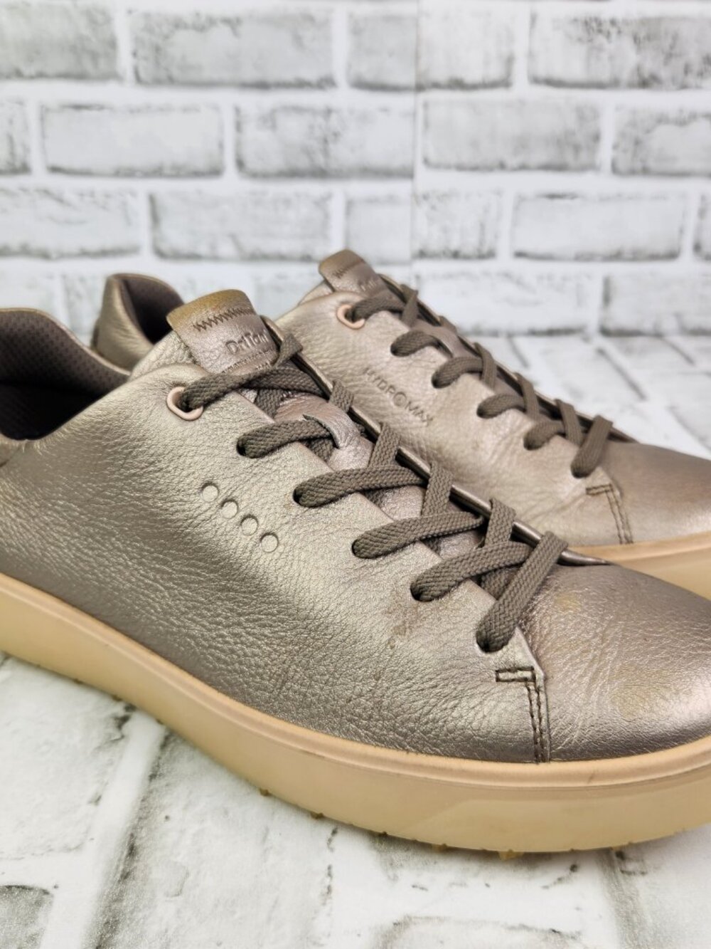 Ecco Tray Hydromax Golf Women's US 10-10.5 EU 41 Gold Leather Spikeless Shoes